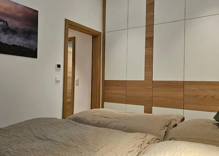 Vakantiehuis Mit Terrasse Und Garten Suedeifel By Interhome Biersdorf